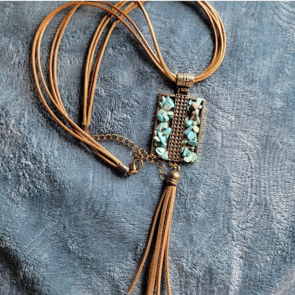 Leather turquoise necklace